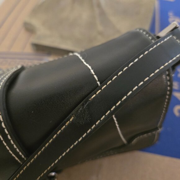 Black Guess Pocketbook with buckle - Picture 4 of 6